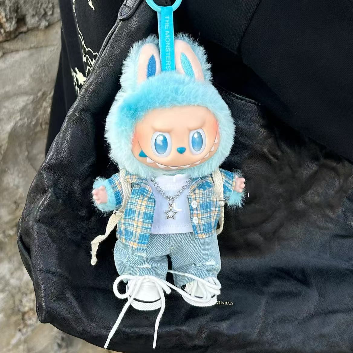 LABUBU clothes Blue Shirt and jeans Street style