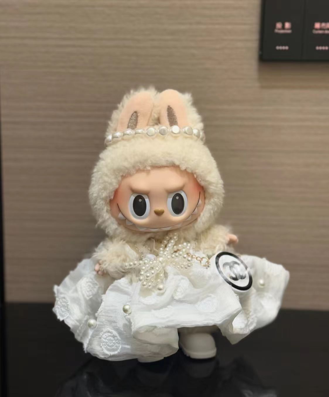 Labubu Princess White Fluffy Dress Clothes Vacation Style Straw Hat Outfit