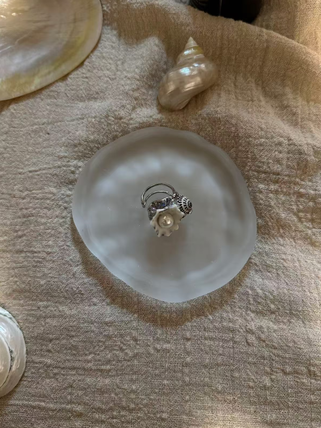 🐚Natural Seashell & Pearl Adjustable Ring – Handmade Coastal Statement Jewelry for Women and Couple ring