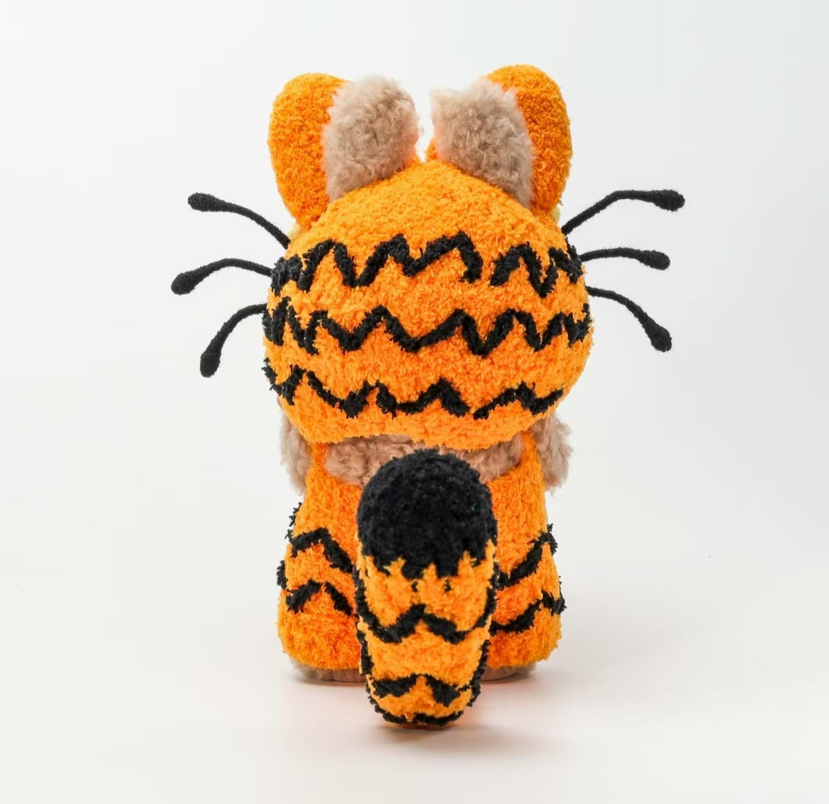 Cute Garfield knitted style outfit for LABUBU