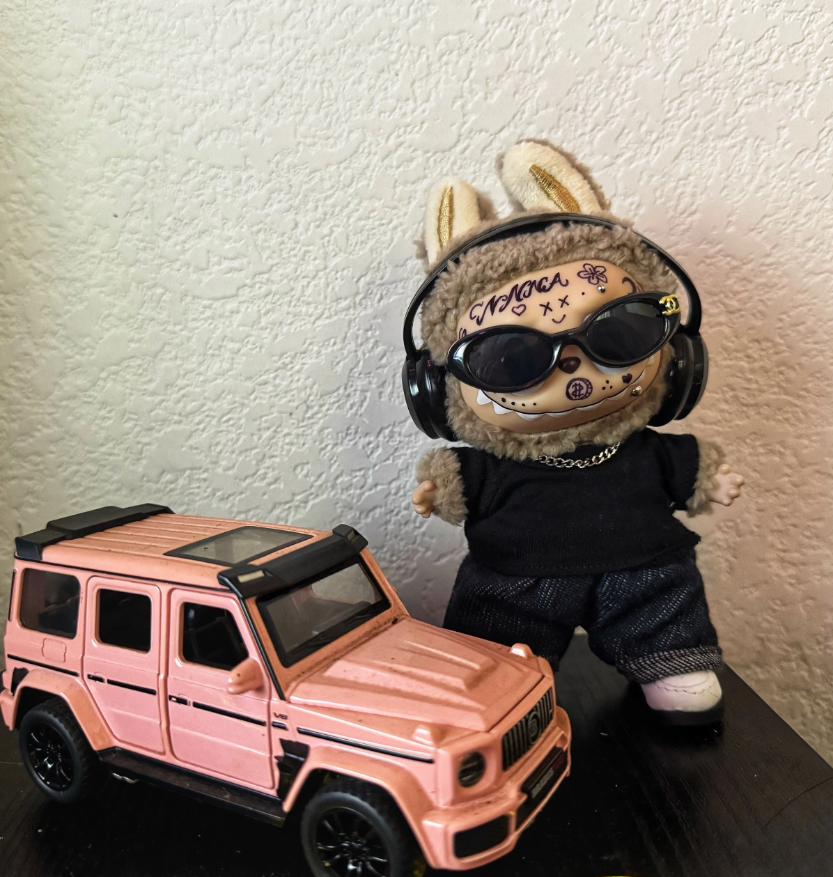 All Black Cool outfit fit tattoo labubu street style clothes