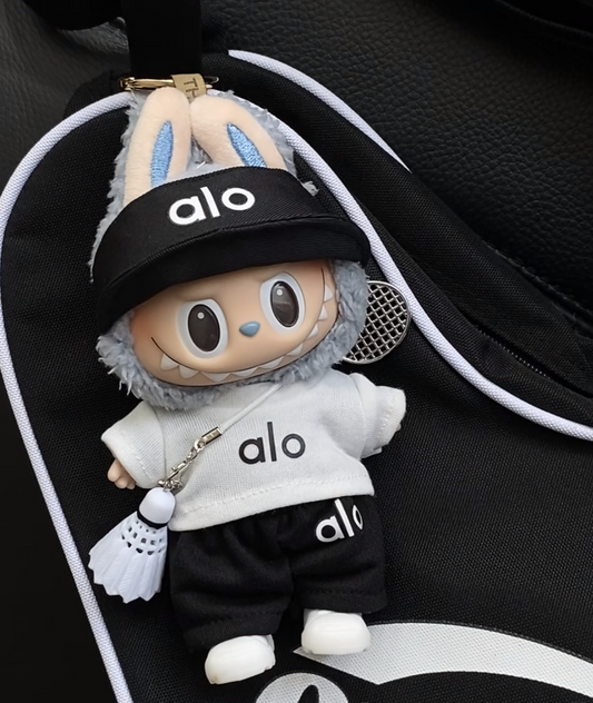 alo labubu sport outfit street OOTD