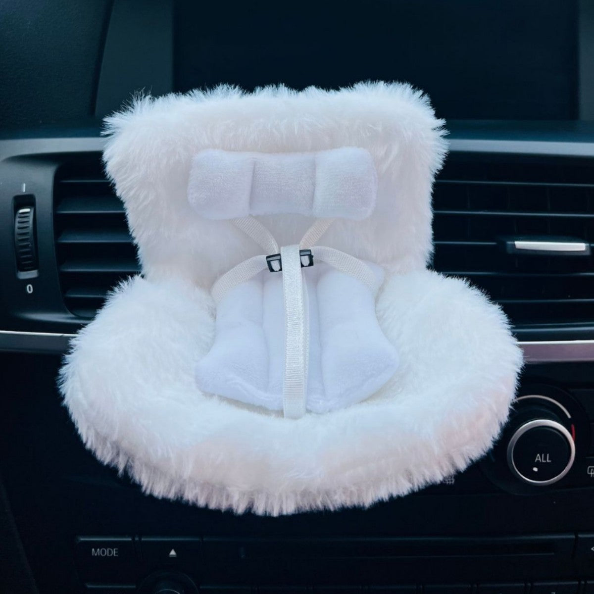 Car accessories LABUBU safety seats Car Air outlet Fragrance 1.0