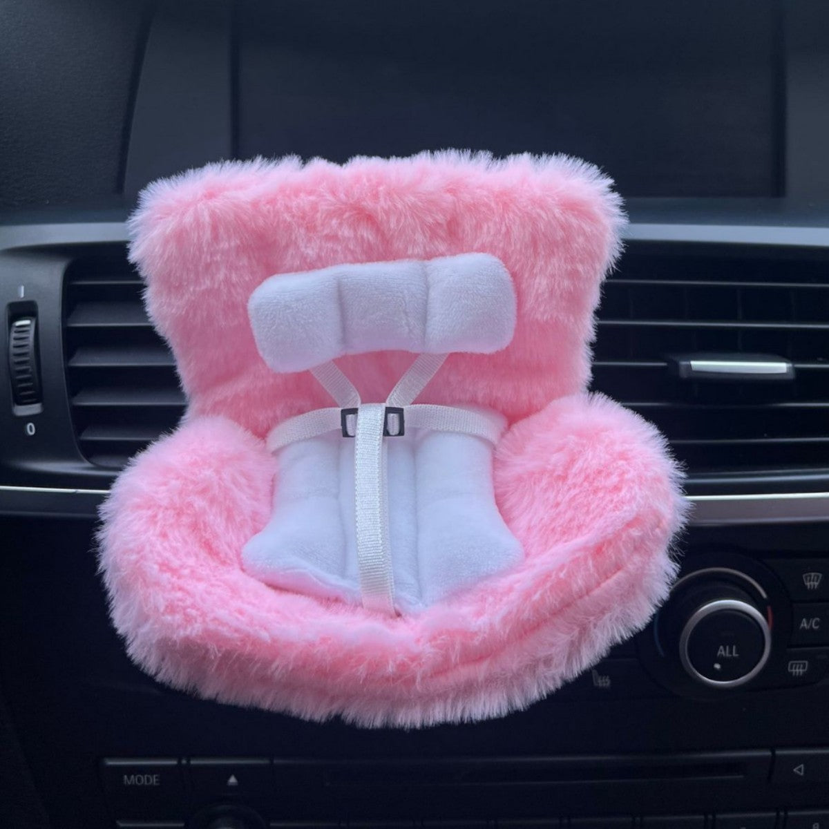Car accessories LABUBU safety seats Car Air outlet Fragrance 1.0