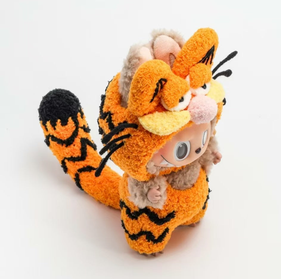 Cute Garfield knitted style outfit for LABUBU